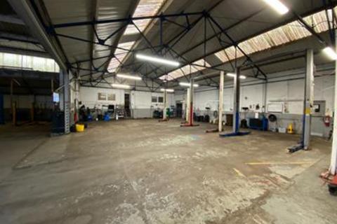 Industrial unit to rent, Units E & F The Yard, Riverside Court , Pontllanfraith, Blackwood