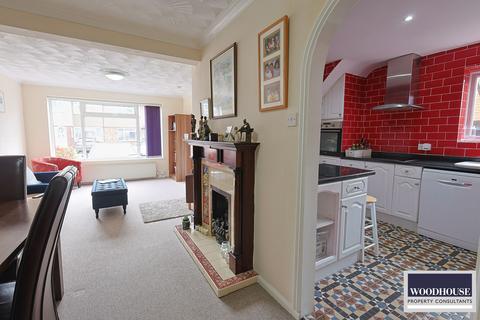 4 bedroom end of terrace house for sale, Ashdown Crescent, Cheshunt EN8