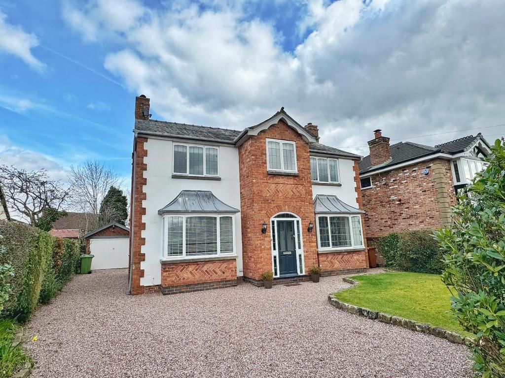 Ack Lane West, Cheadle Hulme, Cheadle 4 bed detached house £2,600 pcm