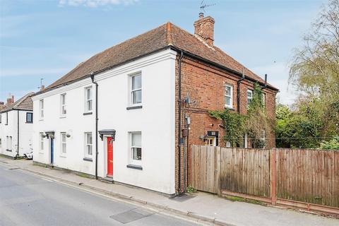 2 bedroom terraced house for sale, High Street, Canterbury CT3