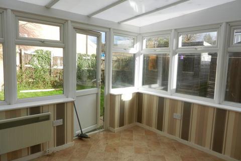 2 bedroom semi-detached house to rent, Spring Lane, Little Common
