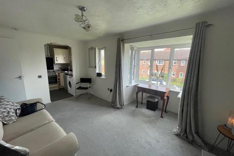 1 bedroom apartment to rent, Fairlawns, Shoreham by Sea