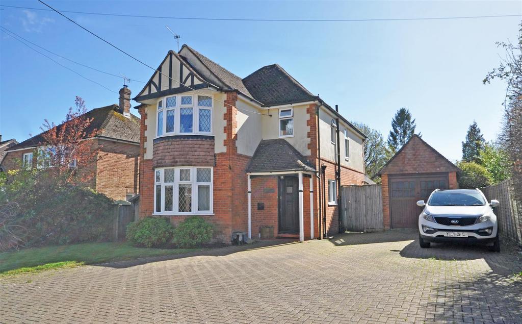 Woodside Way, Woodside, Hailsham 3 bed detached house for sale £465,000