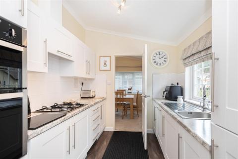 2 bedroom property for sale, Matchams Lane, Christchurch BH23