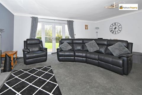 4 bedroom detached house for sale, Barnlea Grove, Stoke-On-Trent ST3