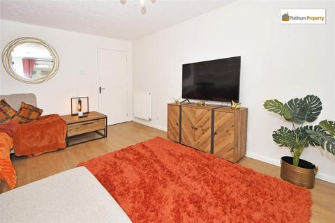 2 bedroom townhouse for sale, Hampshire Crescent, Stoke-On-Trent ST3