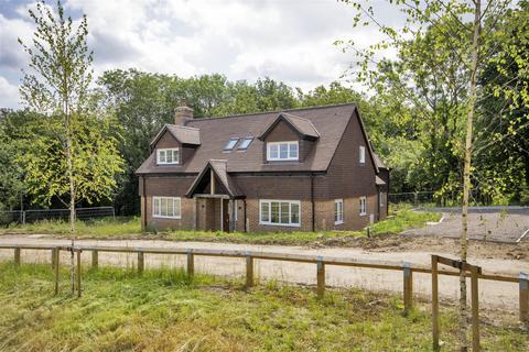 4 bedroom detached house for sale, Millers Walk, Sevenoaks Weald TN14