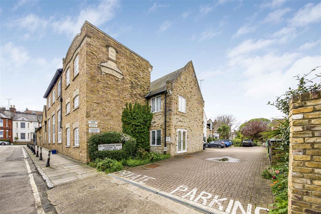 Grosvenor Road, Richmond 2 bed retirement property for sale £425,000