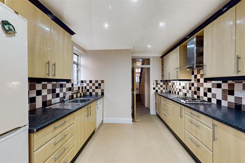 5 bedroom terraced house to rent, Mostyn Gardens, Kensal Rise, London