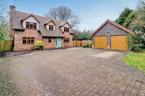 4 bedroom detached house for sale, Southwood Chase, Danbury