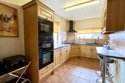 2 bedroom detached bungalow for sale, Grange Road, Halesowen