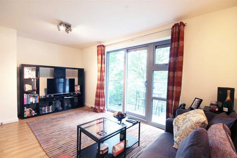 1 bedroom flat to rent, Jubilee Court, Queen Mary Avenue, South Woodford