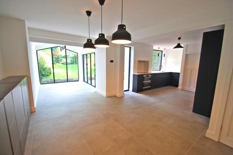4 bedroom detached house for sale, Headlands Road, Bramhall