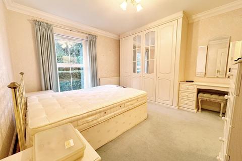 2 bedroom apartment for sale, Hampton House, Bramhall Lane South, Bramhall