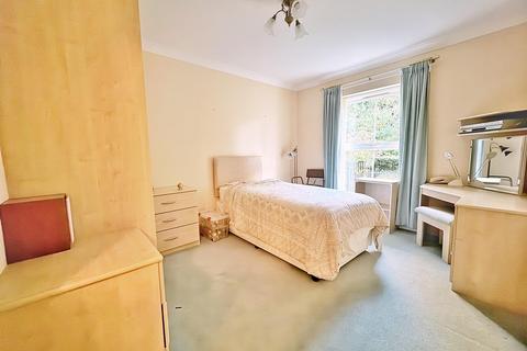 2 bedroom apartment for sale, Hampton House, Bramhall Lane South, Bramhall