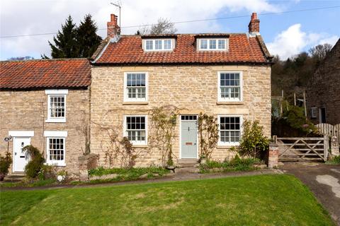 4 bedroom end of terrace house for sale, West End, Ampleforth, York, YO62