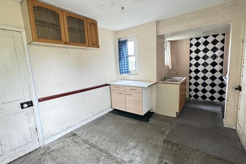 27 Bobs Road, St Blazey, Par, PL24 2ES