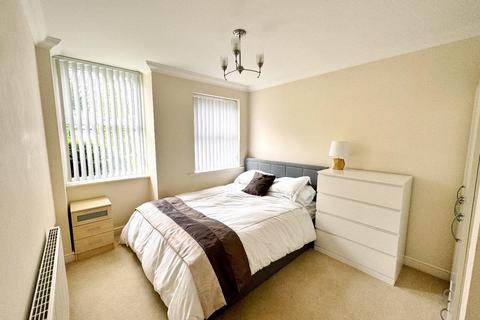 2 bedroom ground floor flat for sale, Carrwood Road, Bramhall
