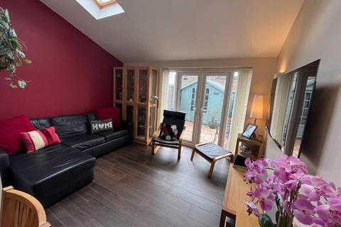 3 bedroom terraced house for sale, Lonsdale Road, Stevenage