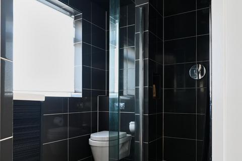 3 Boston Close, Bramhall, Stockport, SK7 2BP