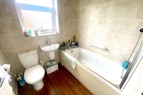2 bedroom end of terrace house for sale, Aldford Close, Didsbury