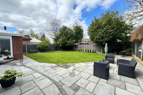 4 Carmenna Drive, Bramhall, Stockport, SK7 2HQ