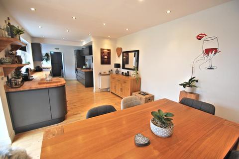 4 Carmenna Drive, Bramhall, Stockport, SK7 2HQ