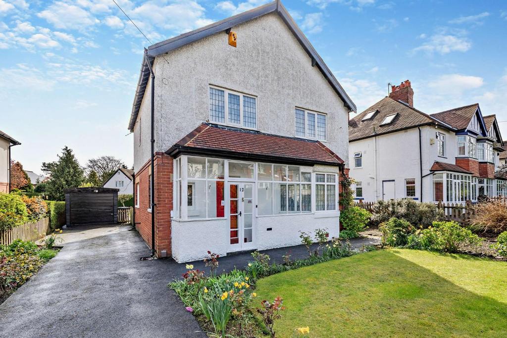 Woodlands Drive, Harrogate, HG2 7AT 3 bed detached house for sale £525,000