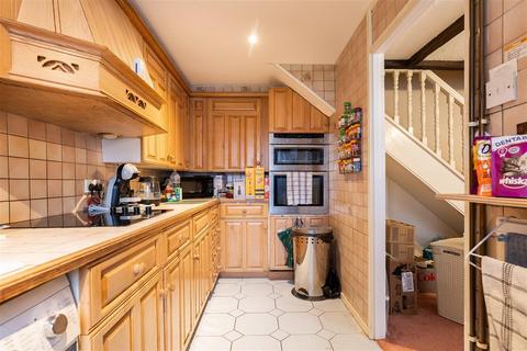 3 bedroom end of terrace house for sale, Highfield Green, Epping