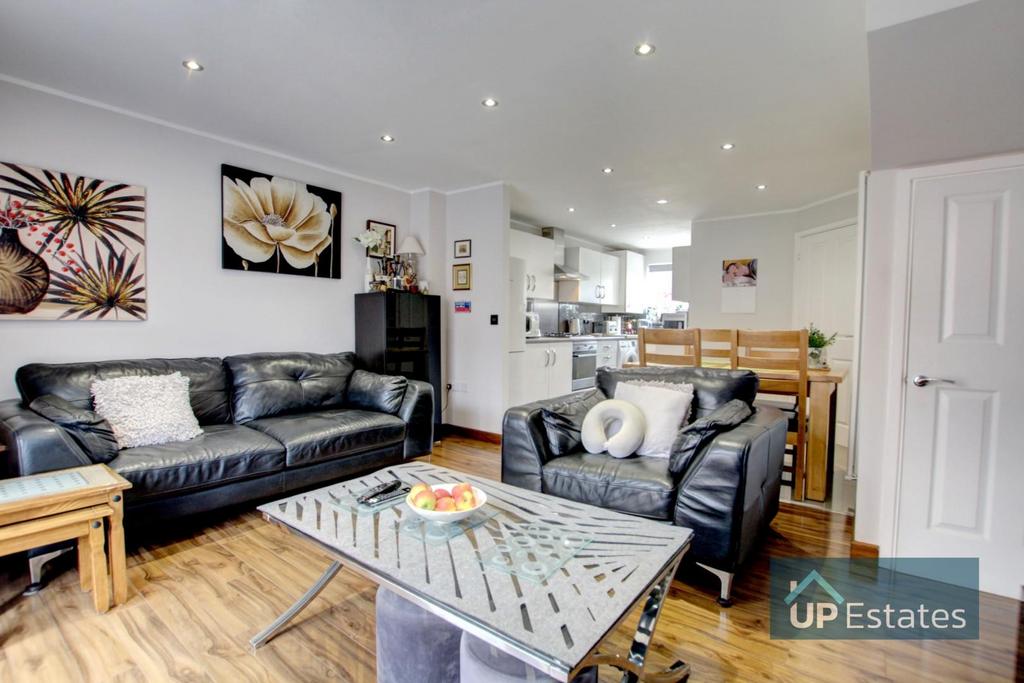 Squirrel Close, Coventry 2 bed semidetached house for sale £230,000