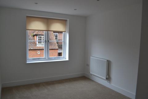 2 bedroom flat to rent, Brig House, Farnham GU9