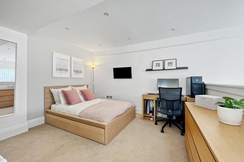 10 Baker Court, Braintree, CM7 3AQ