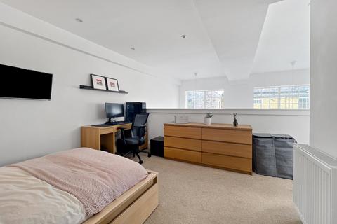 10 Baker Court, Braintree, CM7 3AQ