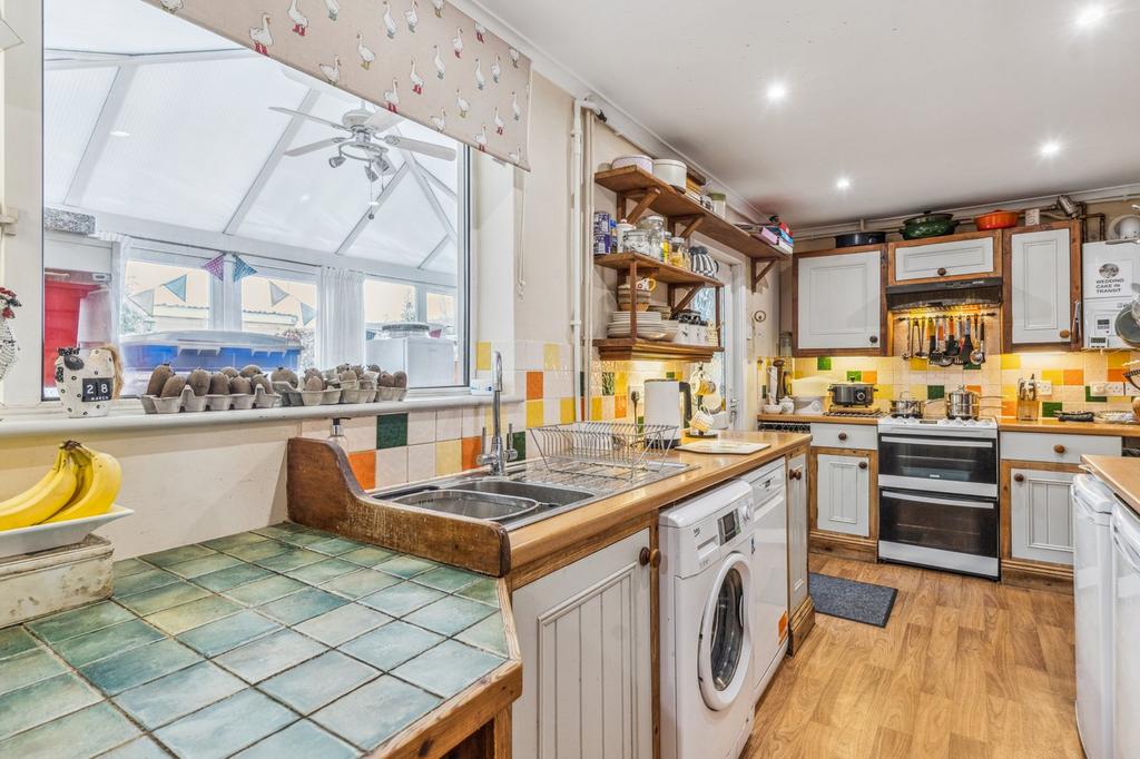 High Street, Meppershall, Shefford, SG17 2 bed end of terrace house for