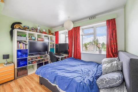 32 Mavis Avenue, Epsom, KT19 0PY