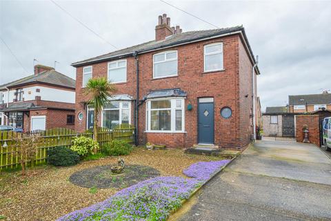 3 bedroom semi-detached house for sale, The Crescent, Altofts WF6