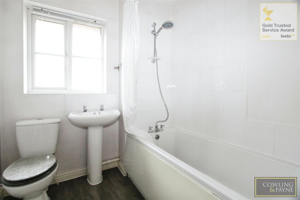 Main bathroom