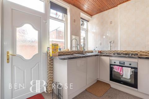 2 bedroom end of terrace house for sale, St. Stephens Road, Preston