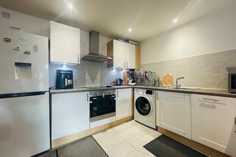2 bedroom flat for sale, Walsall Road, West Bromwich, B71