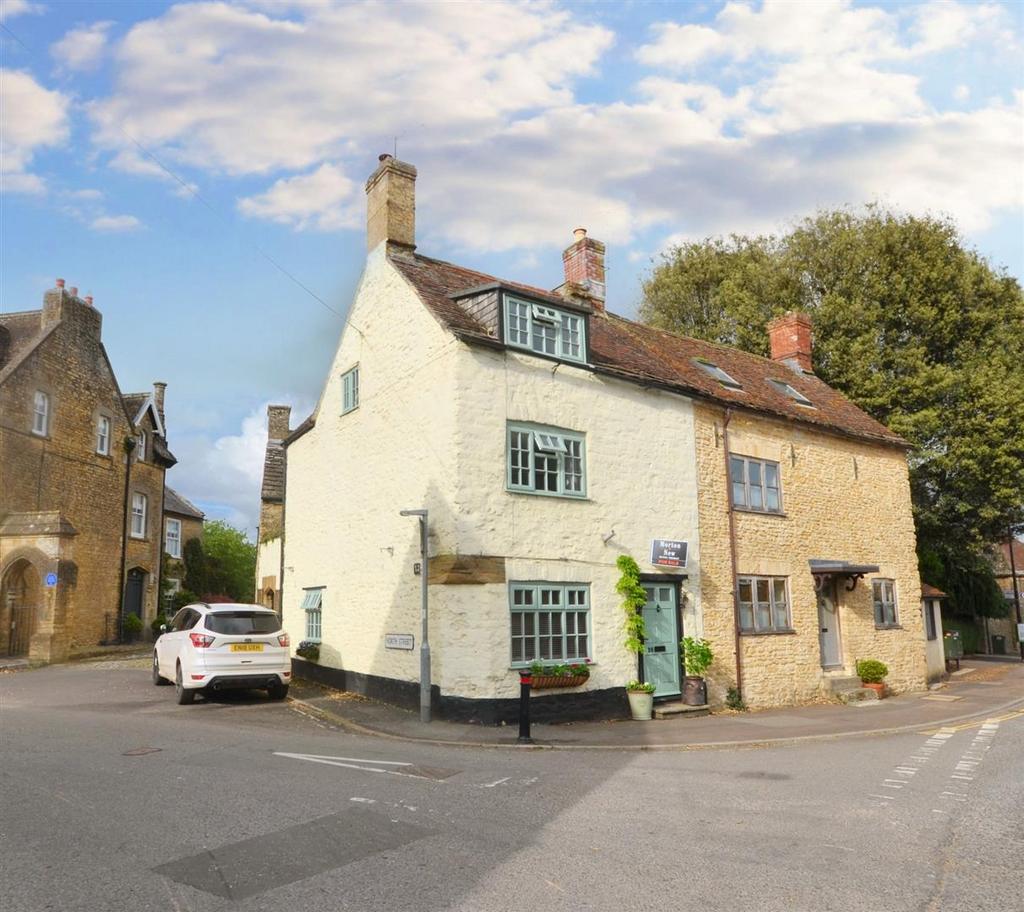 High Street, Milborne Port, Sherborne 3 bed cottage for sale £275,000