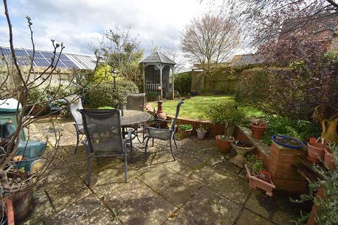 1 The Buntings, Exminster, Exeter, EX6 8SL
