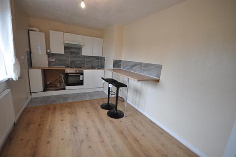 2 bedroom apartment to rent, St. Peters Road, Doncaster