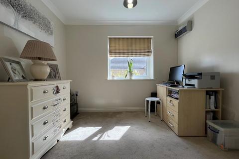 4 bedroom detached bungalow for sale, Stonham Close, Bury St Edmunds IP28
