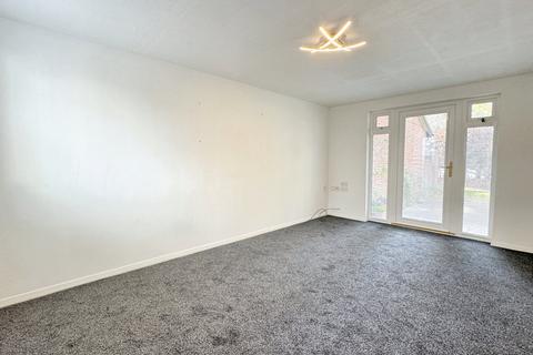 2 bedroom ground floor flat for sale, Bader Court, Ipswich IP5