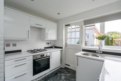 3 bedroom terraced house for sale, Micklem Drive, Warners End, Hemel Hempstead, Hertfordshire, HP1 2PR