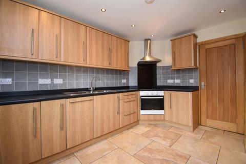 2 bedroom end of terrace house to rent, Newbiggin, Penrith