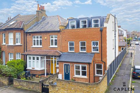 4 bedroom semi-detached house for sale, Clarendon Road, South Woodford