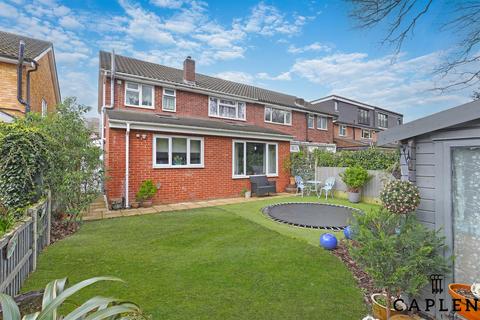 4 bedroom house for sale, Woolhampton Way, Chigwell