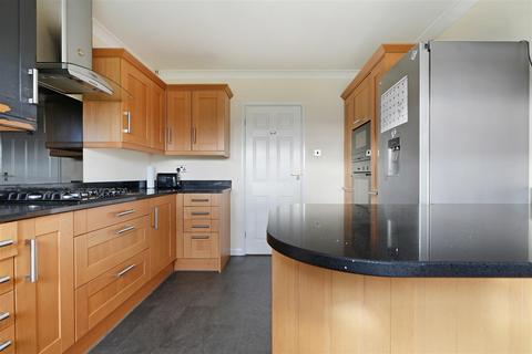 12 Beechwood Drive, Scawby, Brigg, DN20 9AR
