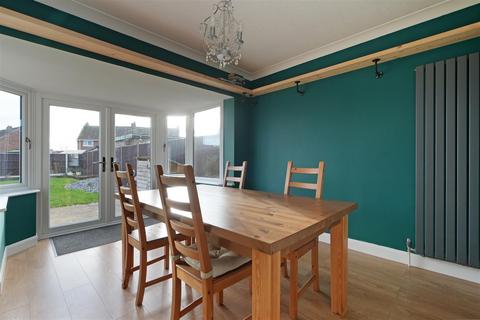 12 Beechwood Drive, Scawby, Brigg, DN20 9AR